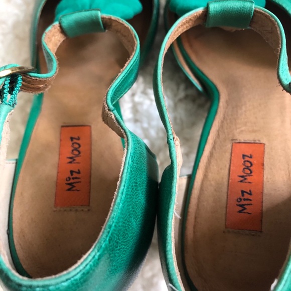 Miz Mooz Green Leather Peep Toe Mary Jane sz 7.5 - Picture 6 of 7